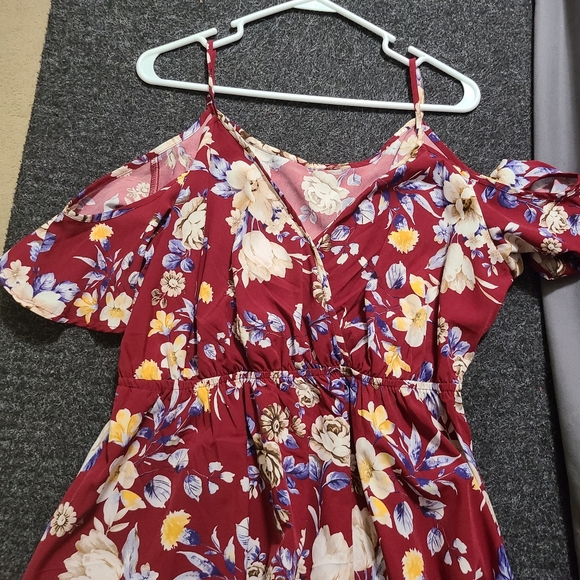 Plus Floral Print Cold Shoulder Peplum Blouse - Picture 3 of 3